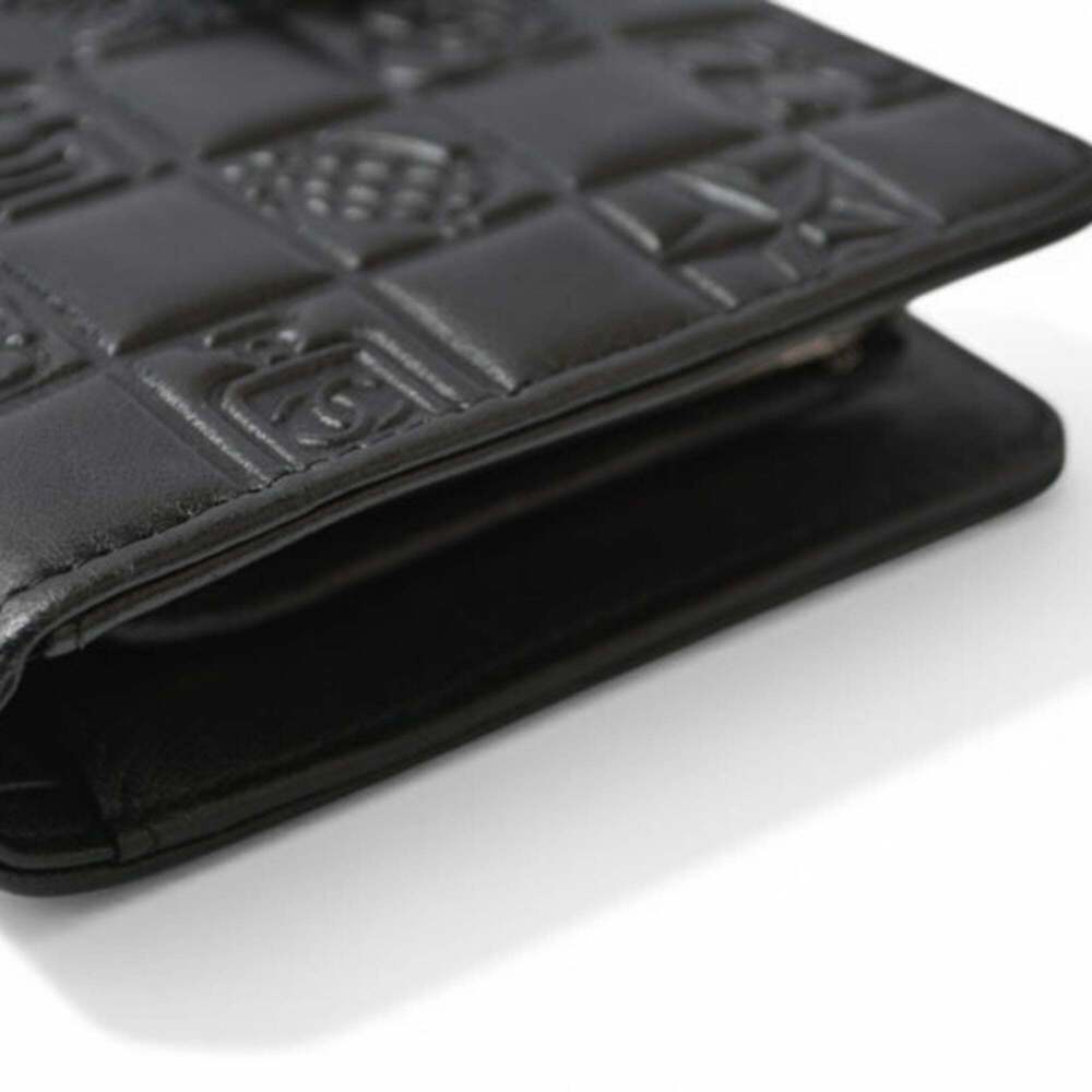 CHANEL Black Lambskin Leather Wallet - Picture 13 of 15